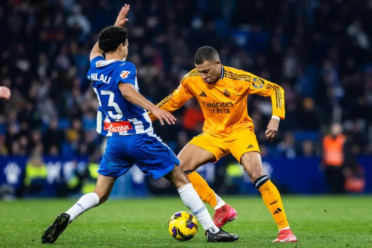 Barça : cet incroyable défenseur répond à l'intérêt du club