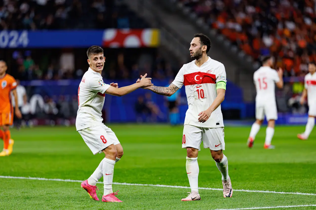 Calhanoglu dit à Guler de quitter le Real Madrid