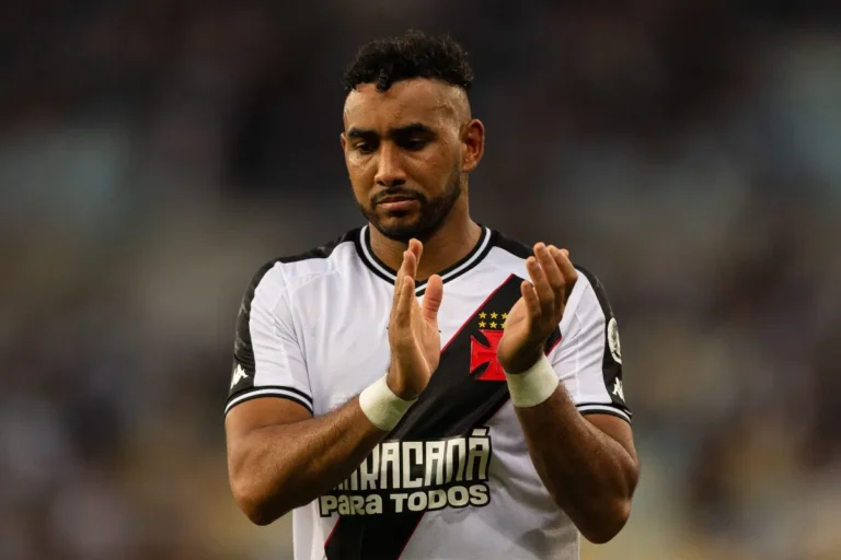 Dimitri Payet déclare… ©Alamy