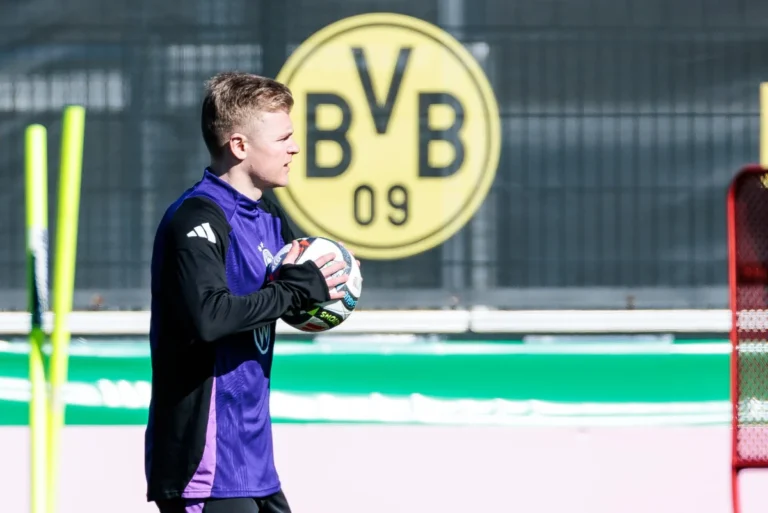 Le Milan AC se penche sur un buteur allemand