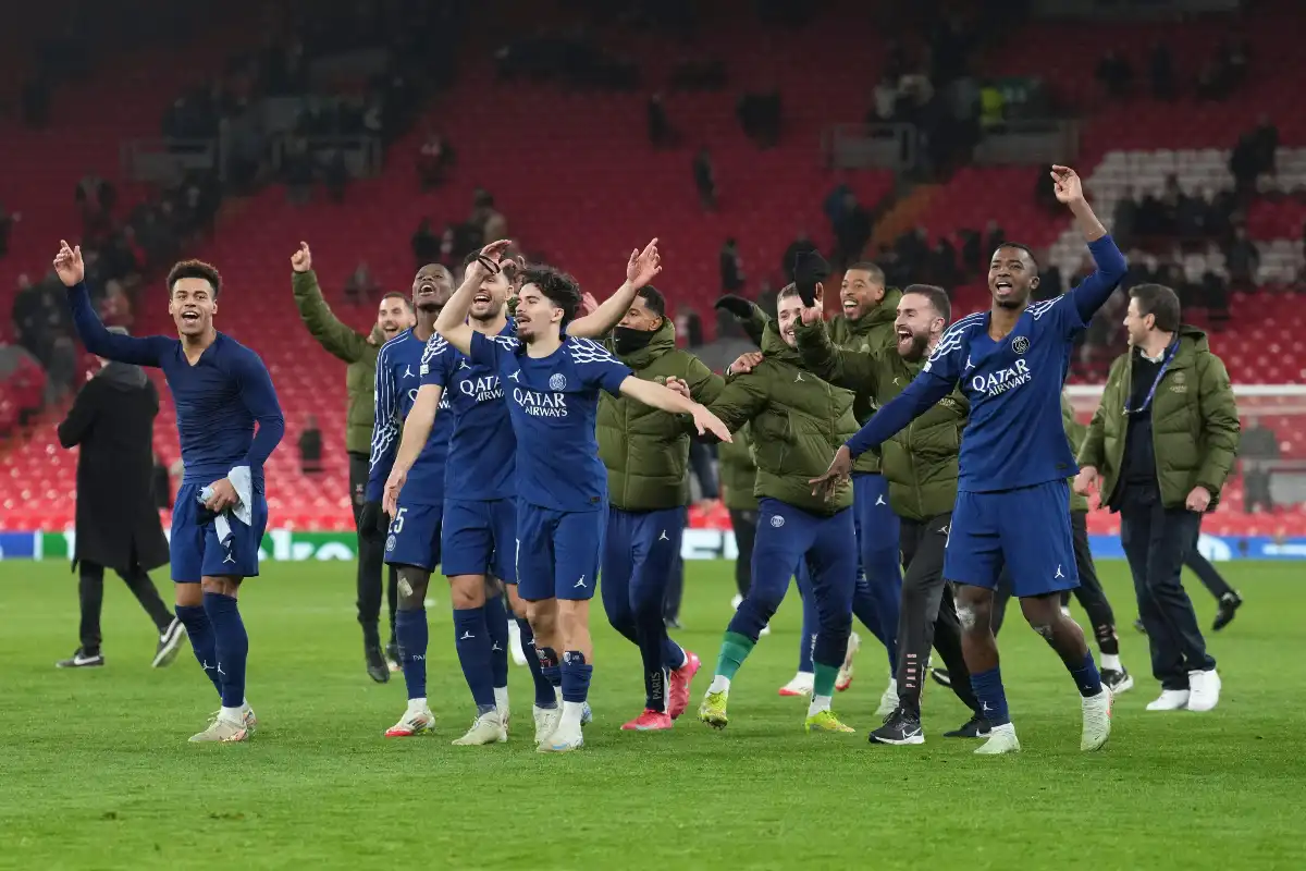 Ligue des Champions : Le PSG qualifié grâce à un vol ?