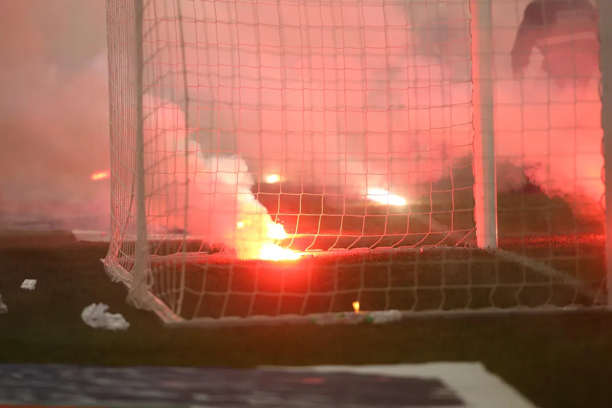 Insultes, racisme, retour sur les dérives des supporters ces dernières années