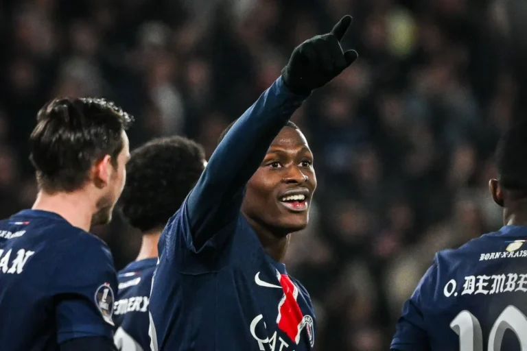 Nuno Mendes sous les couleurs du PSG ©Alamy
