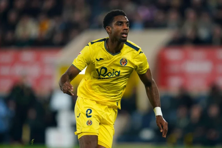 Logan Costa courtisé en Premier League ©Alamy