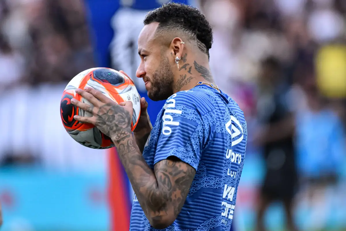 Un ancien ballon d'or brésilien valide le retour de Neymar en Europe