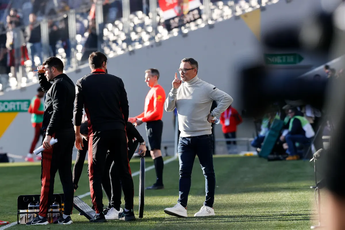 OGC Nice : Le statu quo sur le banc confirmé
