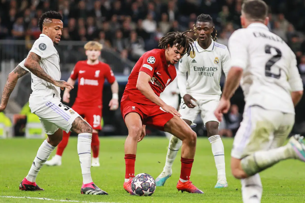 Real Madrid : Alexander-Arnold arrive, la preuve