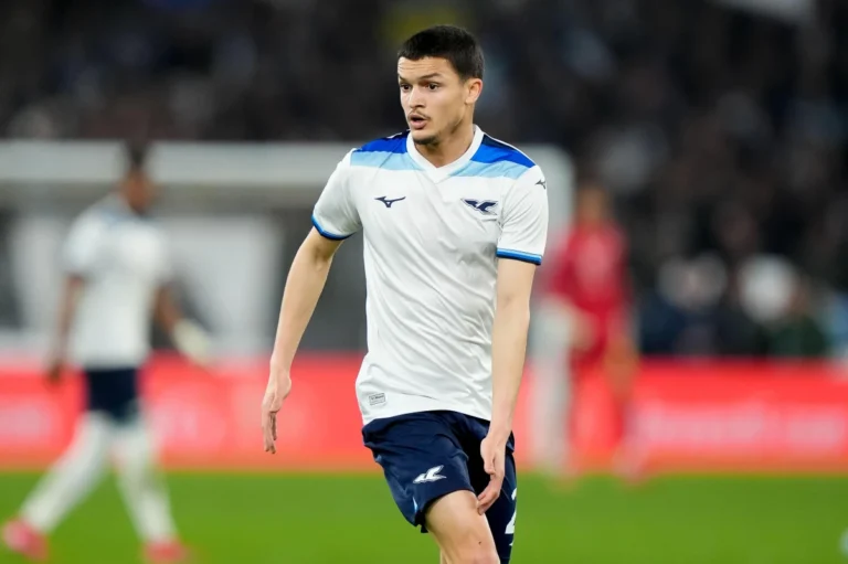 Reda Belahyane sur les tablettes de Chelsea @Alamy