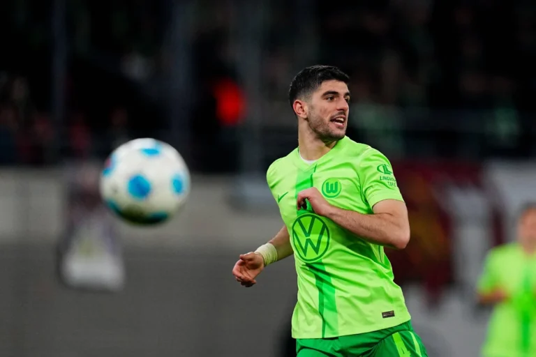 Un international grec pour renforcer la défense de Liverpool