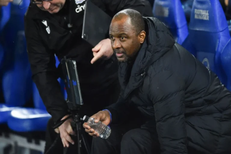 Patrick Vieira et le Genoa, c'est fini @Alamy