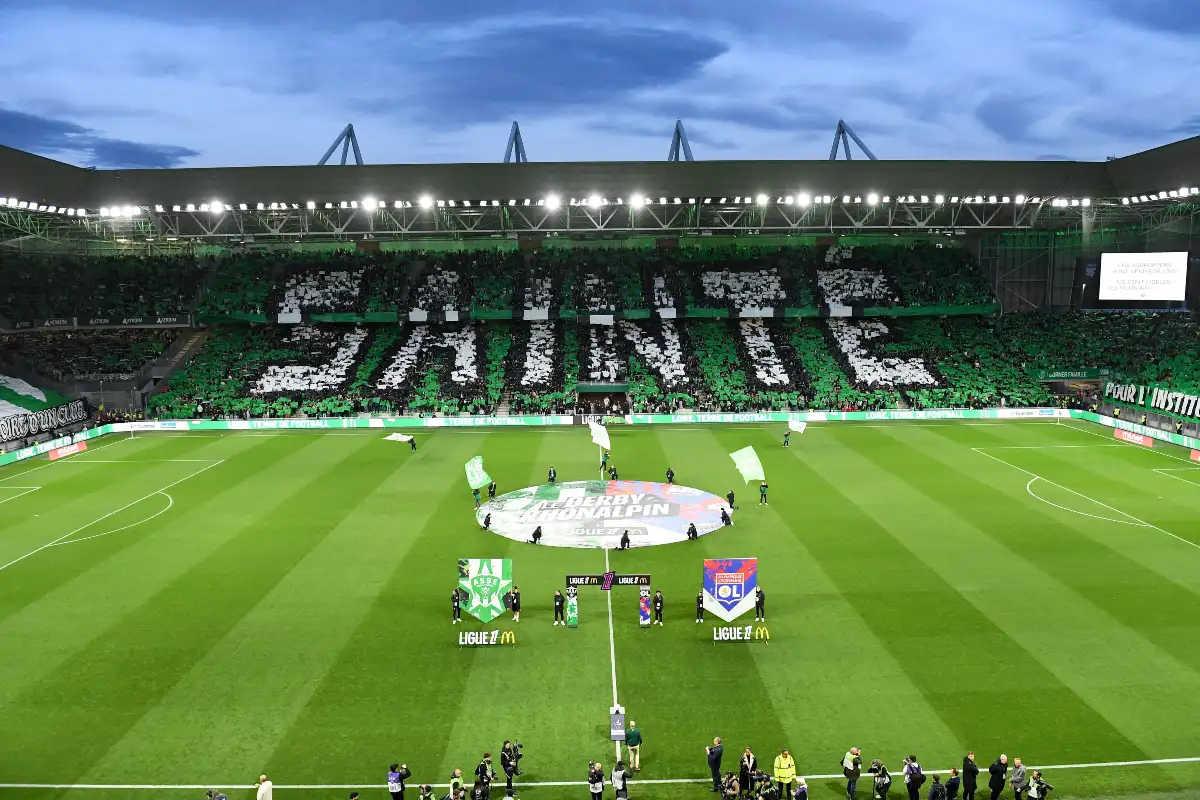 ASSE-OL : Geoffroy-Guichard entre passion et provocation