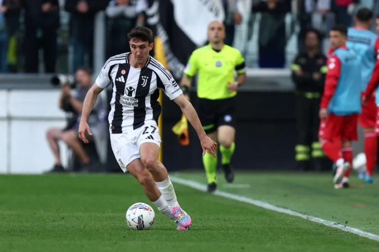 Andrea Cambiaso dans le viseur de Man City ©Alamy