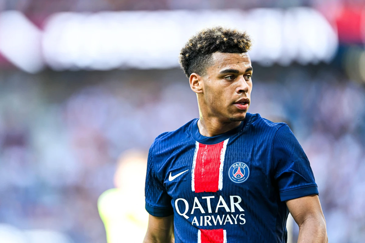 LDC-PSG: Désiré Doué défie Emiliano Martinez