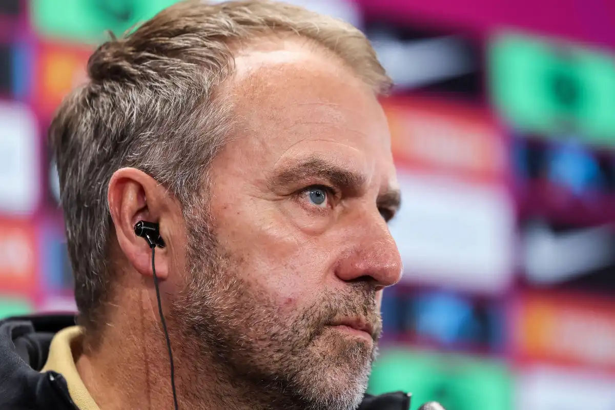 FC Barcelone : Hansi Flick donne le feu vert pour cette cible