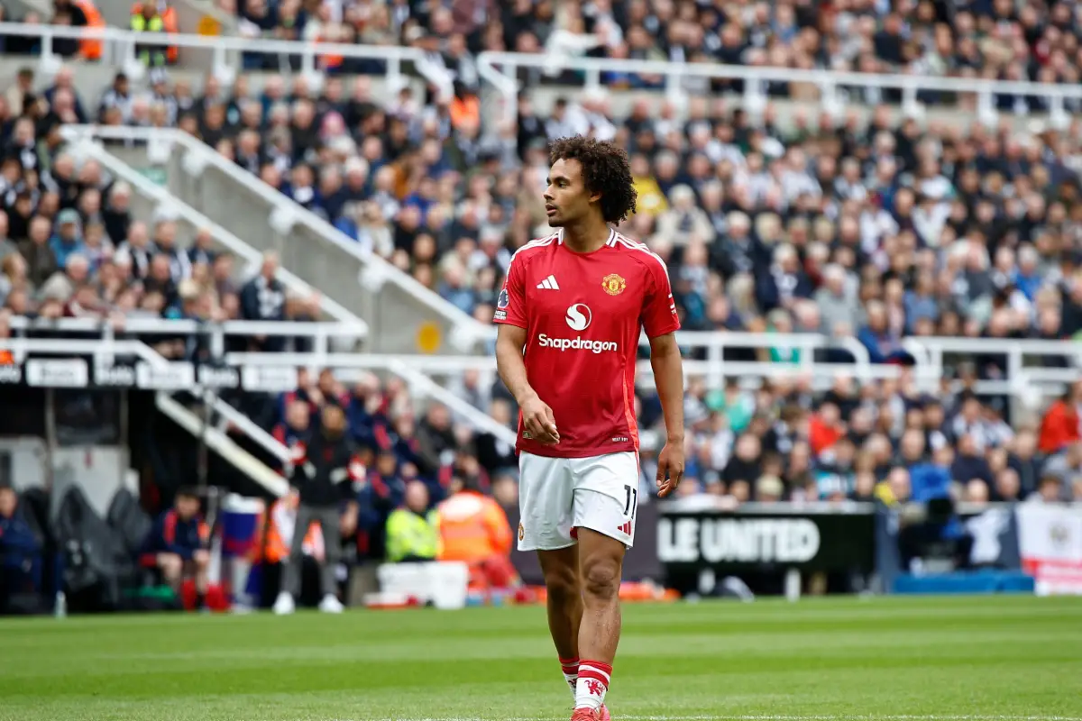 Manchester United: Un joueur se moque des supporters