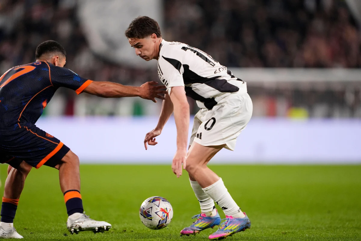 Chelsea et Manchester United se disputent une cible à 80M¬