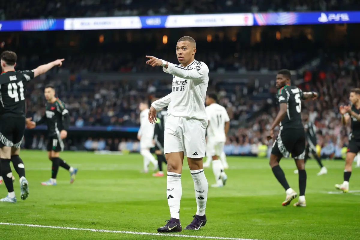 Real Madrid: Un ancien coach du Barça vole au secours de Kylian Mbappé