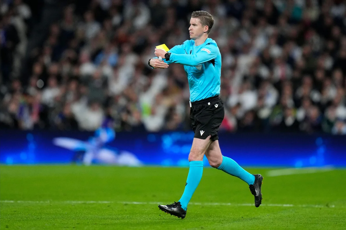 Ligue 1 : Et si Letexier n'était qu'un arbitre ordinaire ?