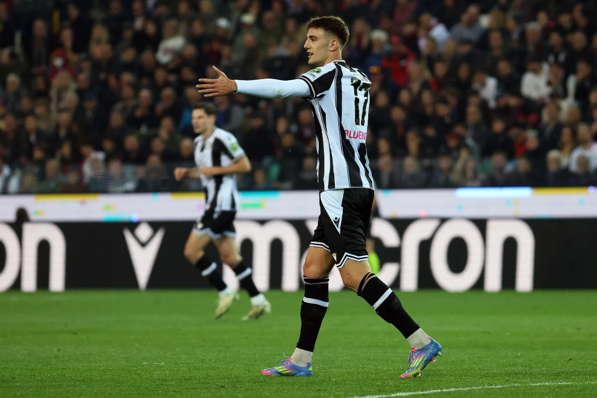 Le Milan AC se penche sur un buteur italien