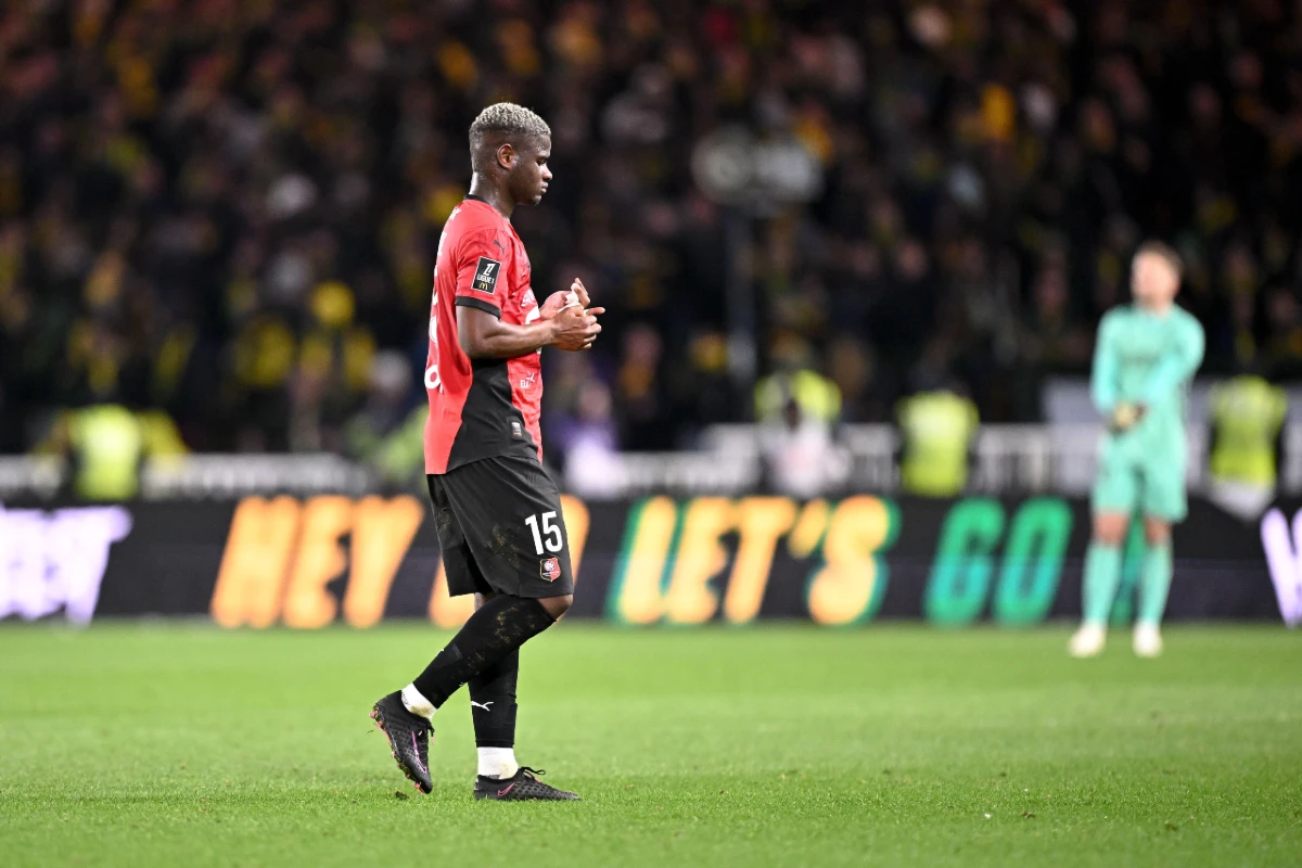 Rennes: Habib Beye renvoie ce crack formé à la Masia