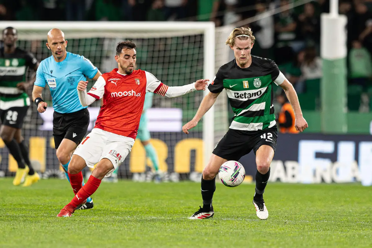 Arsenal et Manchester United se disputent un international danois