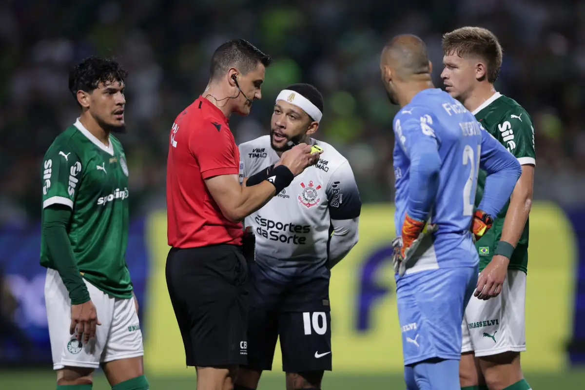 OL : cet ancien buteur fait limoger son entraîneur
