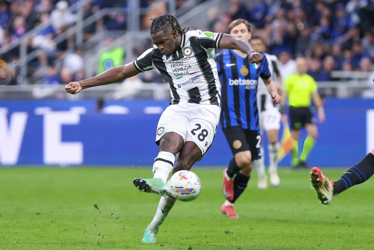 Chelsea et Manchester City s'affrontent pour un défenseur français
