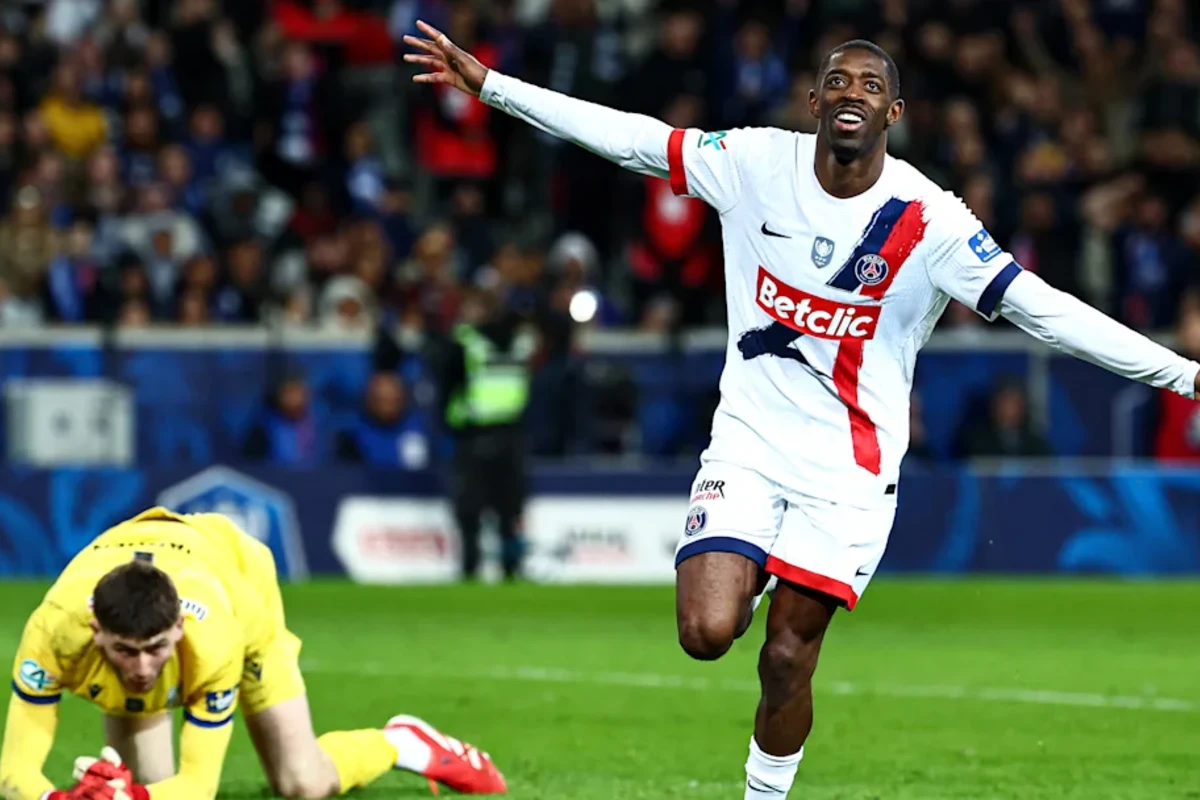 PSG: Ousmane Dembélé à la même table que Lionel Messi