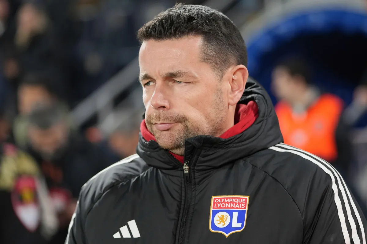 OL : Pierre Sage attend la qualification à la LDC