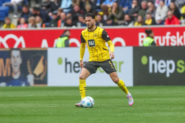 Ramy Bensebaini visé par l'OM ©Alamy