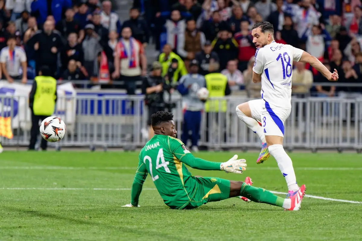 OL: Rayan Cherki chambre André Onana