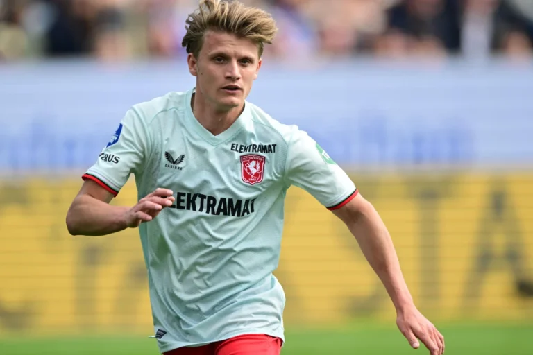 Sem Steijn avec le FC Twente @Alamy