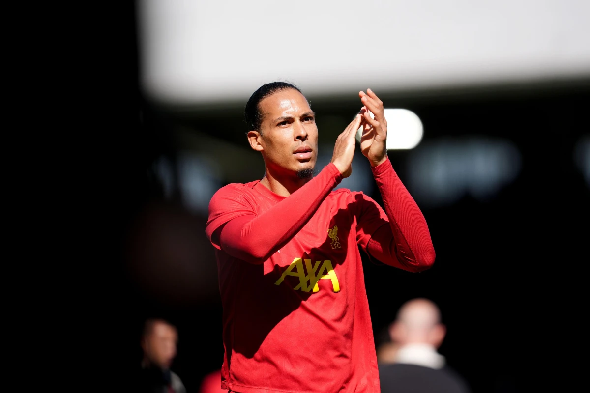 Liverpool : Le remplaçant de Van Dijk va venir du Barça