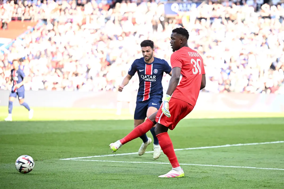 Angers :  Yahia Fofana intéresse trois clubs anglais