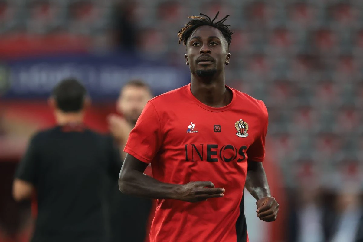 Cet attaquant de Nice a la cote en Angleterre !