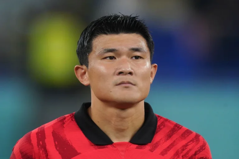 Kim Min-Jae avec le maillot de la Corée du Sud @Alamy