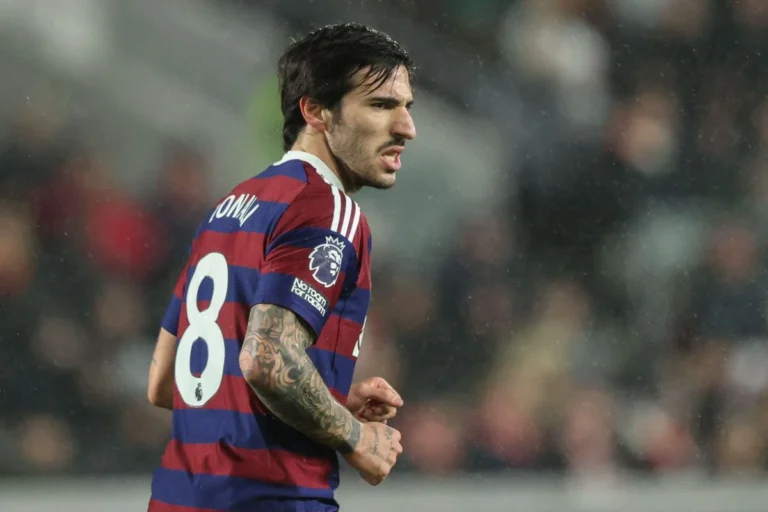 Sandro Tonali sous les couleurs de Newcastle United ©Alamy