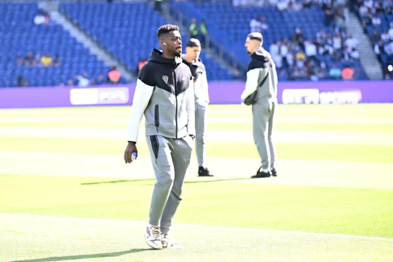 Abdoulaye Bamba avec Angers @Alamy