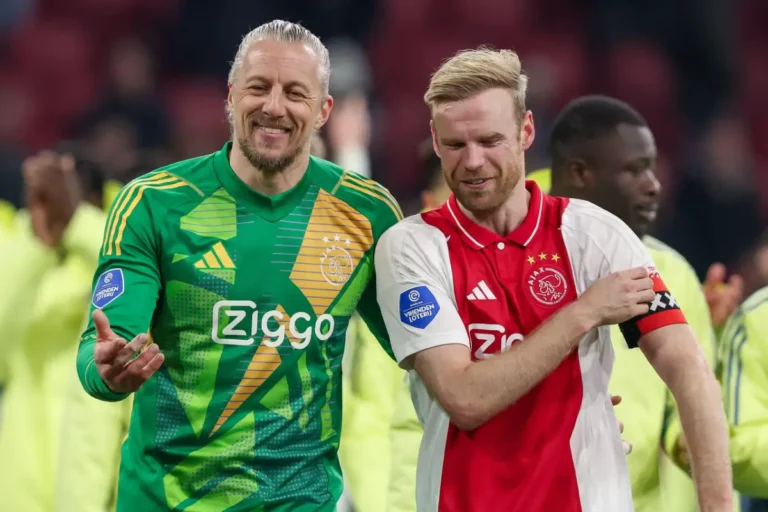 Ajax : à 41 ans, il va prolonger son contrat