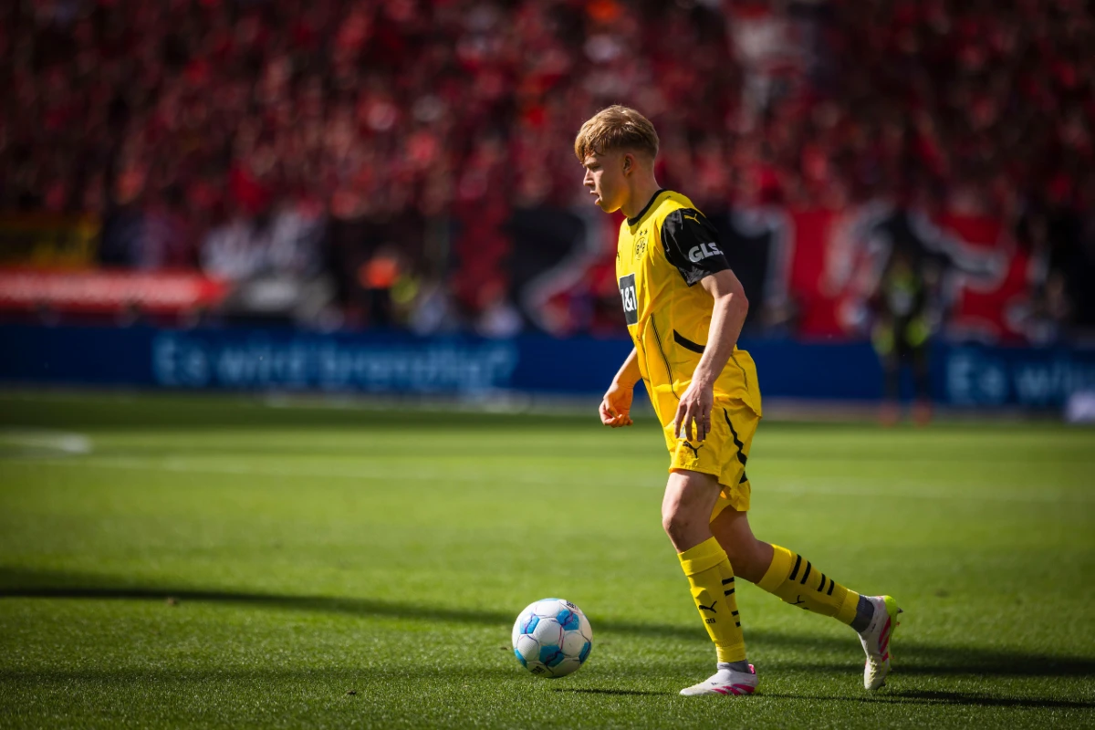 https://www.les-transferts.com/wp-content/uploads/2025/05/Daniel-Svensson-signe-definitivement-a-Dortmund-©Alamy.webp