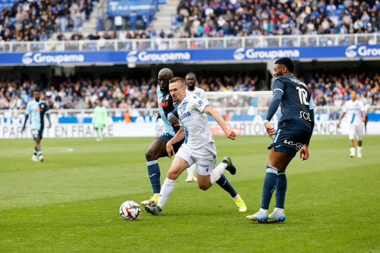 Gaëtan Perrin dans le viseur de Rennes @Alamy