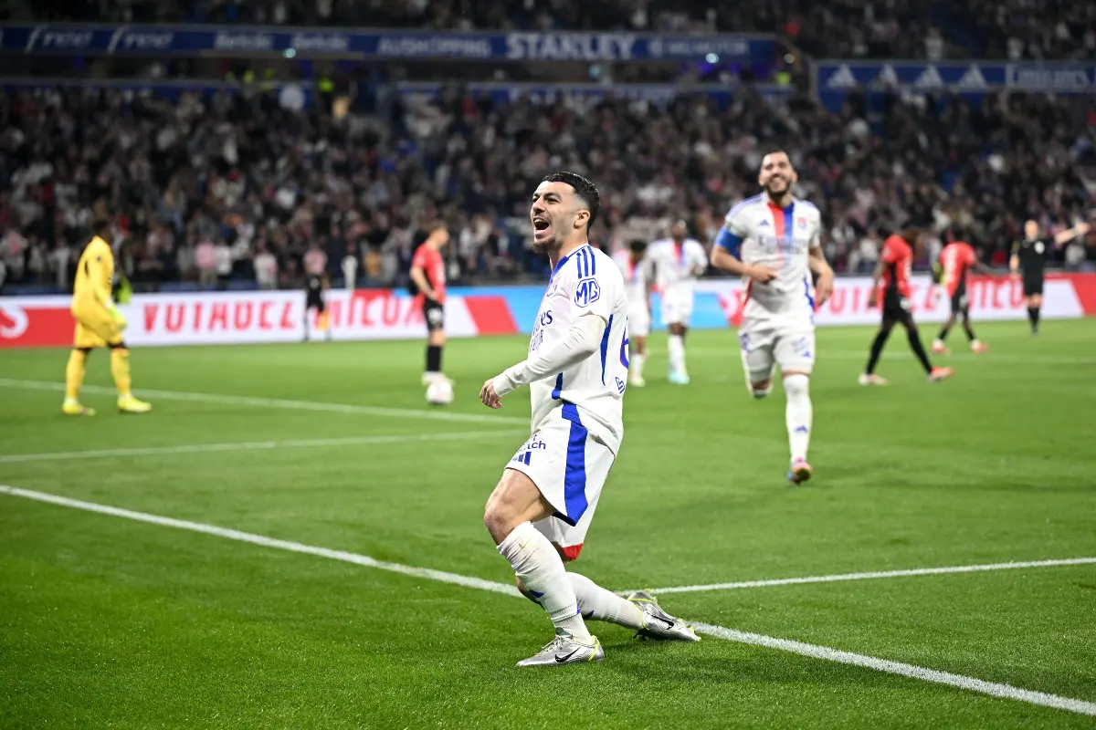 OL : Georges Mikautadze a une touche en Italie