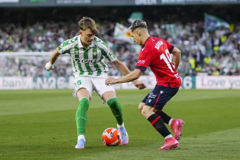 Jesús Rodríguez en action avec le Bétis Séville @Alamy