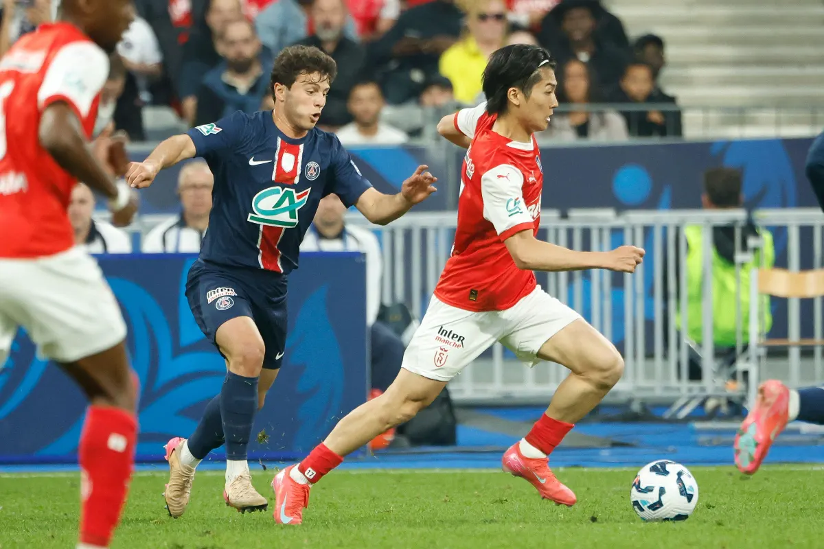 L'OGC Nice se positionne pour accueillir un international japonais