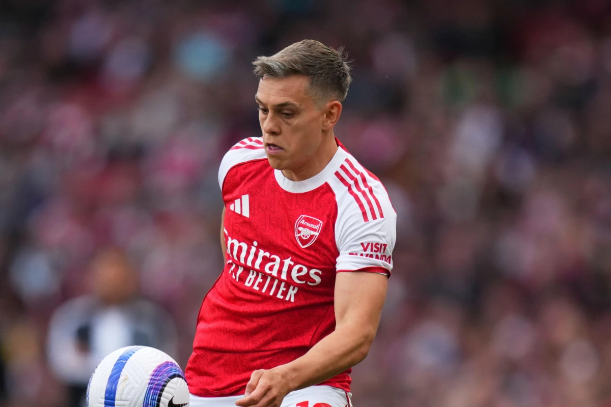 Arsenal n'a pas encore tranché pour l'avenir de Leandro Trossard