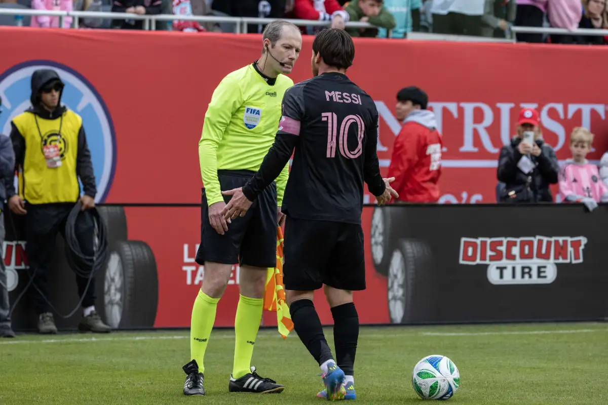 MLS : Messi humilie un arbitre, « Il m'a dit qu'il ne connaissait pas la règle »
