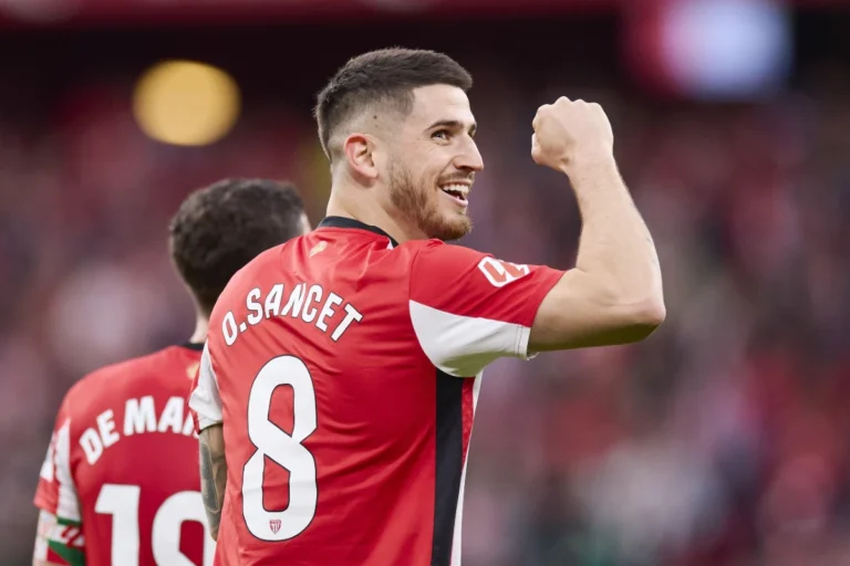 Manchester United cible Oihan Sancet ©Alamy