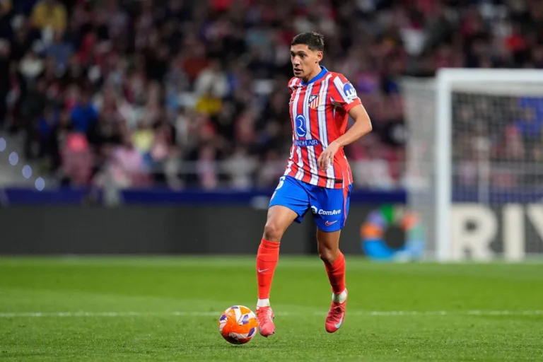 Nahuel Molina avec l'Atlético @Alamy