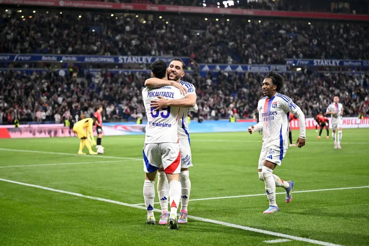 OL : Rayan Cherki intéresse un cador de la Bundesliga