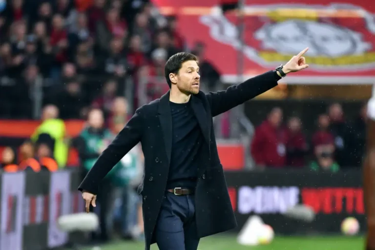 Real Madrid : Alonso renvoie une légende du club